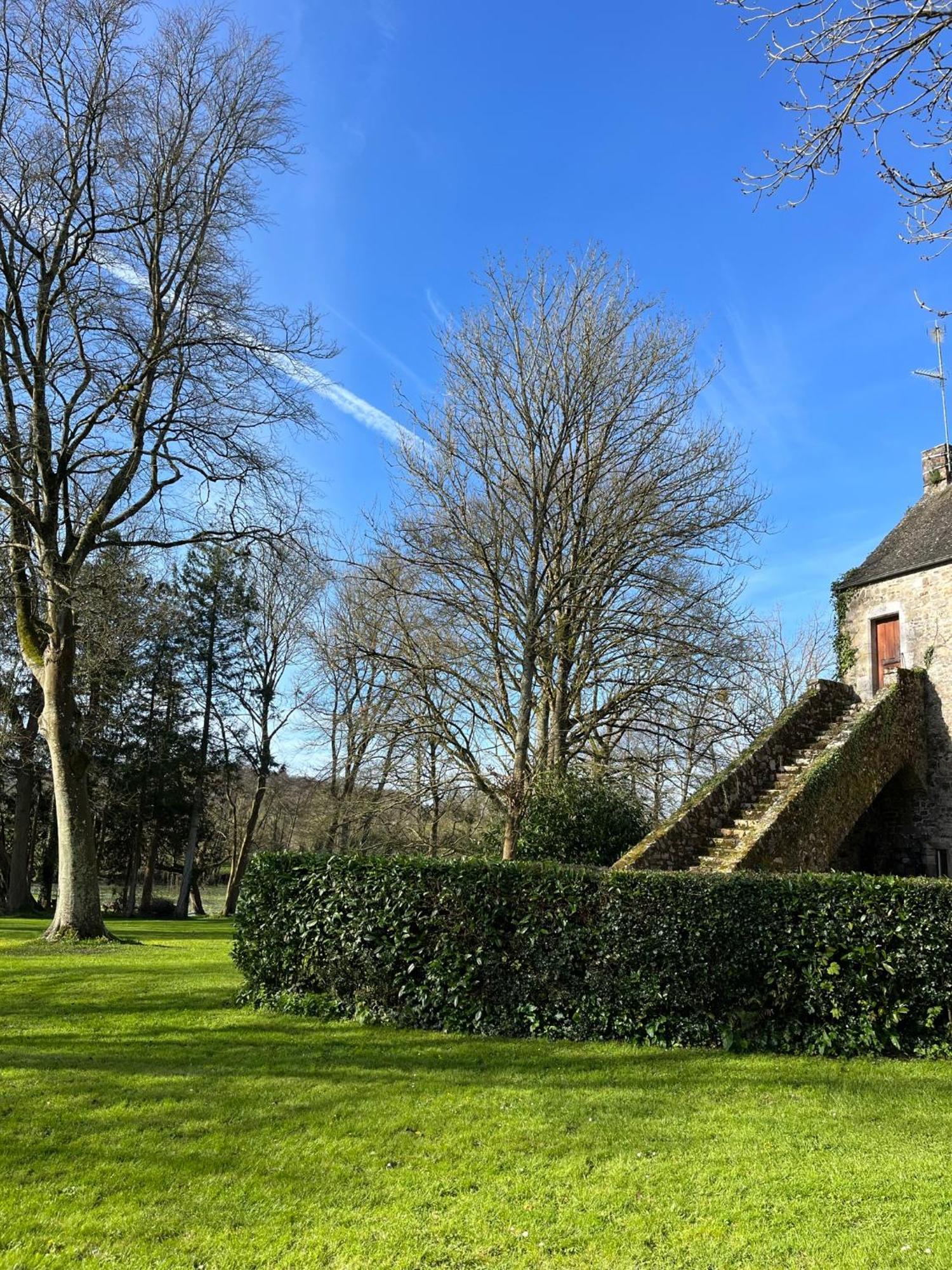 Abbaye De Blanchelande Panzió Neufmesnil Kültér fotó