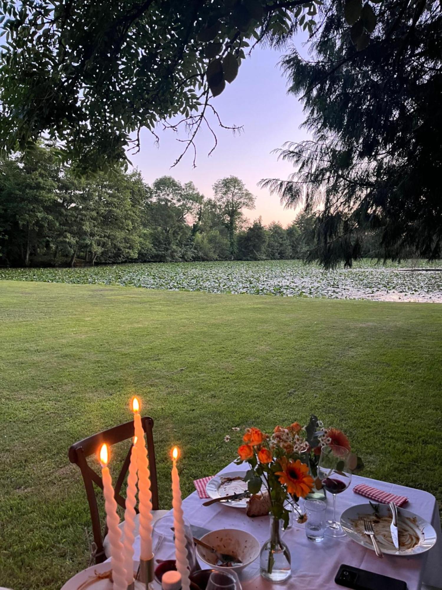 Abbaye De Blanchelande Panzió Neufmesnil Kültér fotó